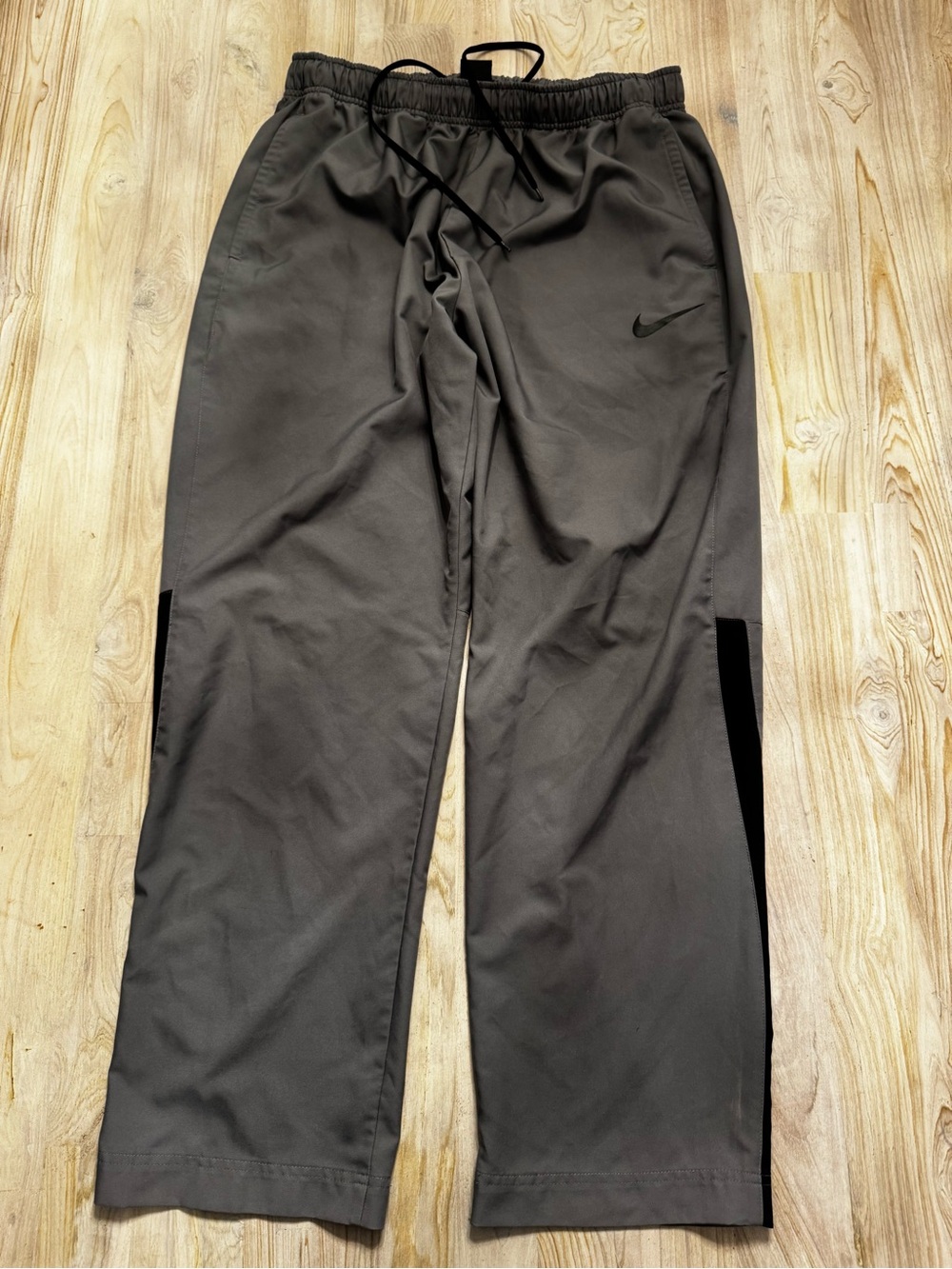 Nike Men’s Charcoal Grey Training Joggers